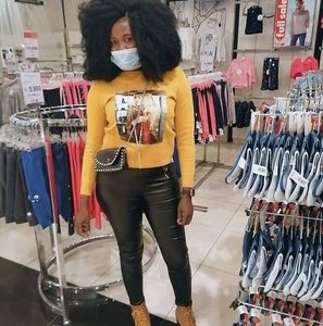 Meet your Posher, Marie sonia